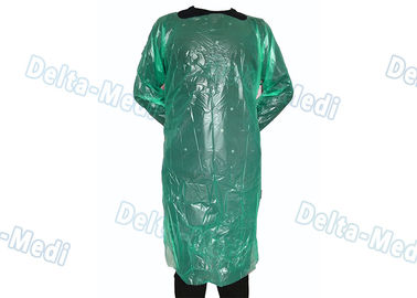 สีเขียว CPE ทิ้ง Gowns พลาสติก, Anti Long Sleeve เสื้อคลุมของโรงพยาบาล