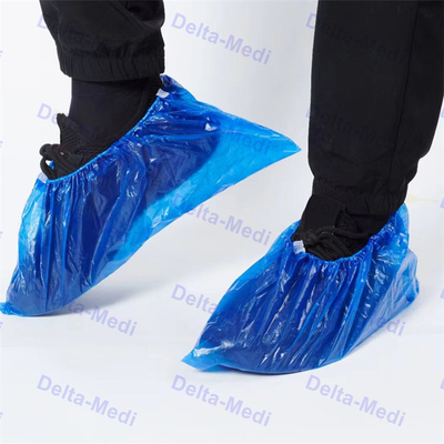 CPE รองเท้าผ่าตัดแบบใช้แล้วทิ้ง PE Anti Slip Plastic Waterproof Boot Cover